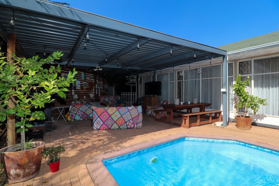 4 Bedroom Property for Sale in Flamwood North West
